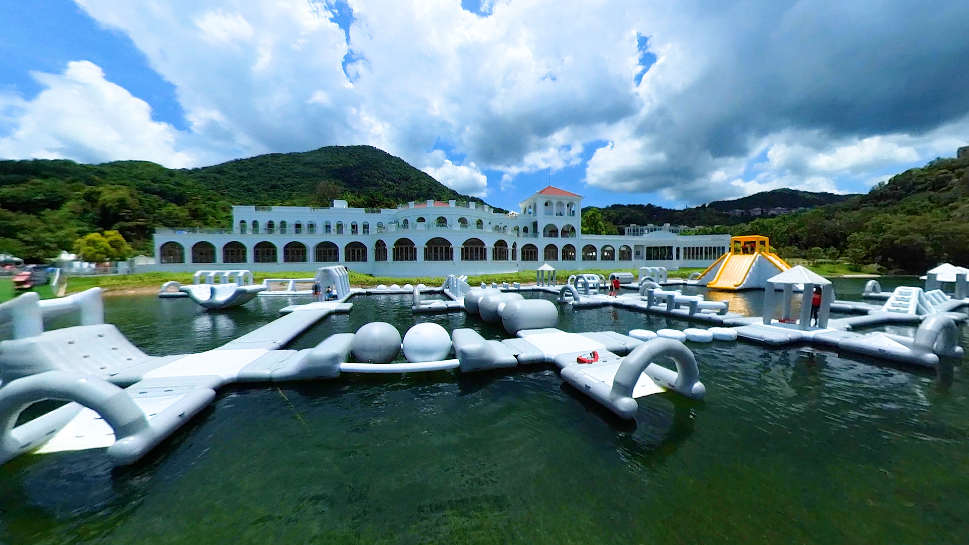 Turnkey aqua park